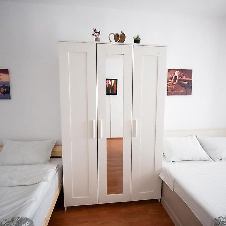Aurel Vlaicu Apartment- Gara Brașov Exterior foto